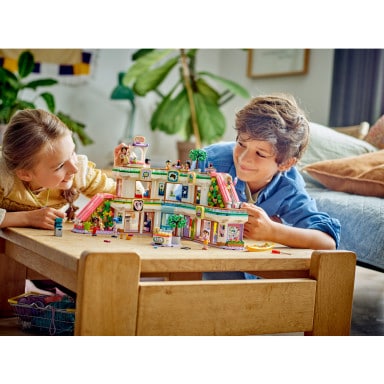 LEGO 42604 Friends Centrum handlowe w Heartlake City – zdjęcie