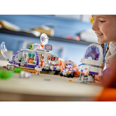 LEGO 42605 Friends Stacja kosmiczna i rakieta – zdjęcie