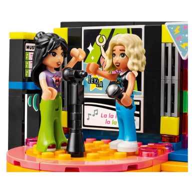 LEGO 42610 Friends Impreza z karaoke – zdjęcie