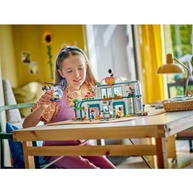 LEGO 42621 Friends Szpital w mieście Heartlake – zdjęcie