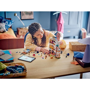LEGO 42638 Friends Pensjonat w zamku – zdjęcie