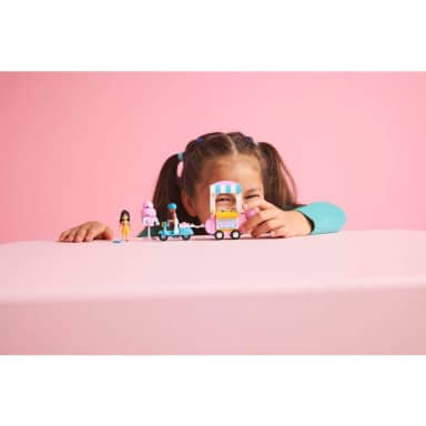 LEGO 42643 Friends Stoisko z watą cukrową i skuter – zdjęcie