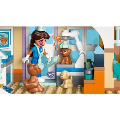 LEGO 42651 Friends Koń i lecznica dla zwierząt – zdjęcie