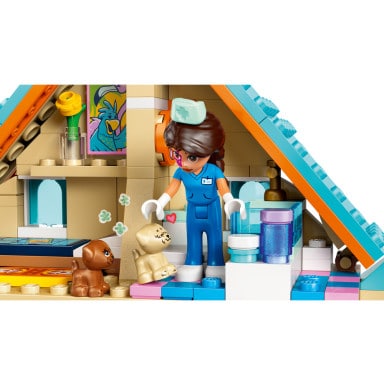 LEGO 42651 Friends Koń i lecznica dla zwierząt – zdjęcie