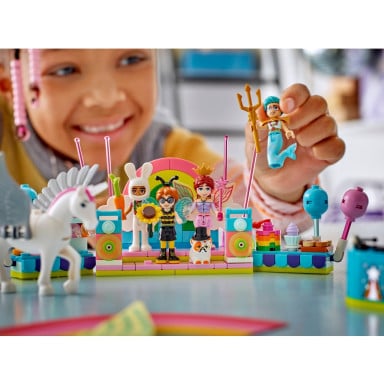 LEGO 42661 Friends Bal przebierańców z jednorożcem i wróżką – zdjęcie