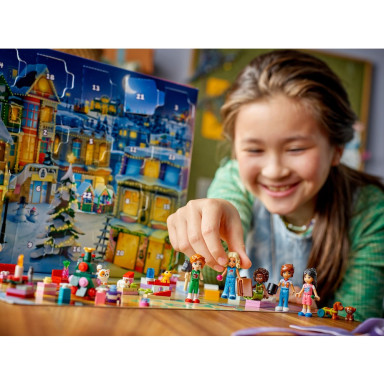LEGO 42668 Friends Kalendarz adwentowy na 2025 rok – zdjęcie
