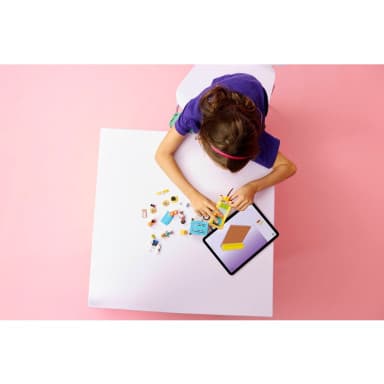 LEGO 42678 Friends Furgonetka z akcesoriami dla zwierząt – zdjęcie