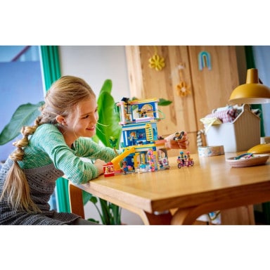 LEGO 42689 Friends Domek klubu przyjaciół z Heartlake – zdjęcie