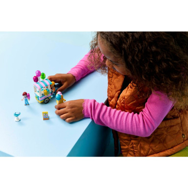 LEGO 42692 Friends Stoisko z lodami i balonami – zdjęcie