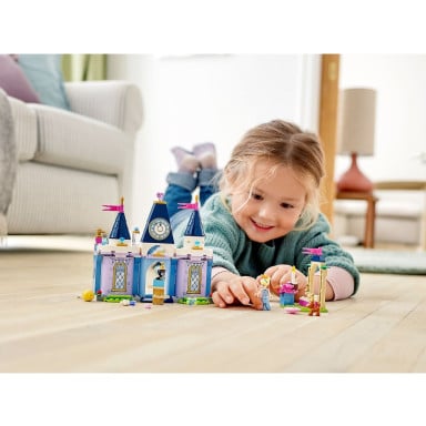 LEGO 43178 Disney Przyjęcie w zamku Kopciuszka – zdjęcie