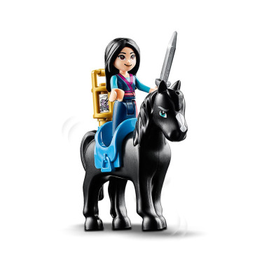 LEGO 43182 Disney Teren szkolenia Mulan – zdjęcie