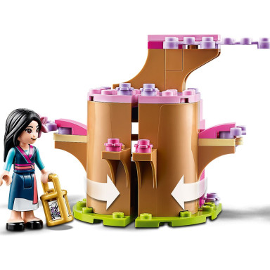 LEGO 43182 Disney Teren szkolenia Mulan – zdjęcie