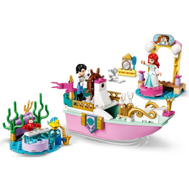 LEGO 43191 Disney Świąteczna łódź Arielki – zdjęcie