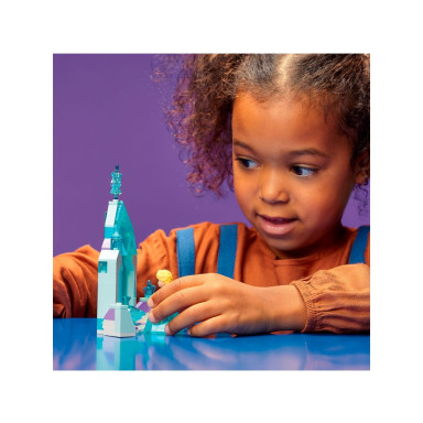LEGO 43199 Disney Dziedziniec zamku Elzy – zdjęcie
