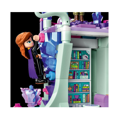 LEGO 43215 Disney Zaczarowany domek na drzewie – zdjęcie