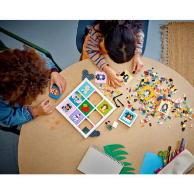LEGO 43221 Disney 100 lat kultowych animacji Disneya – zdjęcie