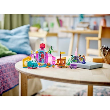 LEGO 43254 Disney Kryształowa grota Arielki – zdjęcie
