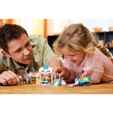 LEGO 43256 Disney Przygoda na sankach Anny – zdjęcie