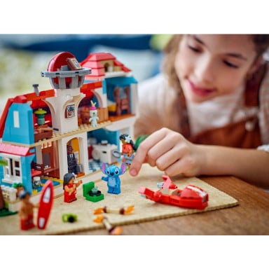 LEGO 43268 Disney Domek na plaży Lilo i Stitcha – zdjęcie