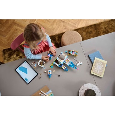 LEGO 43275 Disney Zamek Kopciuszka i kareta – zdjęcie