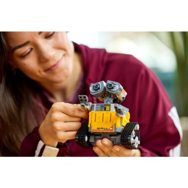 LEGO 43279 Disney WALL-E i EWA – zdjęcie