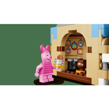 LEGO 43305 Disney Przyjęcie urodzinowe Prosiaczka – zdjęcie