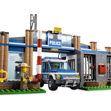 LEGO 4440 City Leśny posterunek policji – zdjęcie