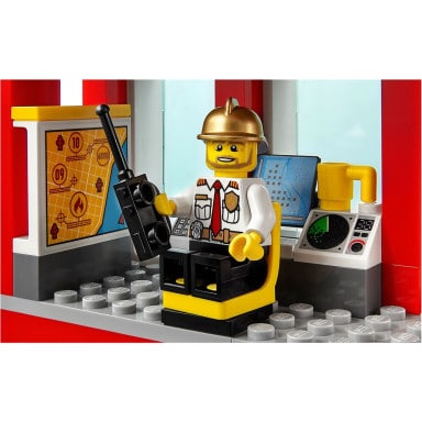 LEGO 60110 City Remiza strażacka – zdjęcie