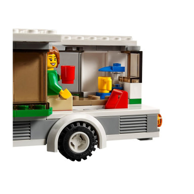 LEGO 60117 City Van z przyczepą kampingową – zdjęcie