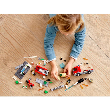 LEGO 60214 City Na ratunek w płonącym barze – zdjęcie