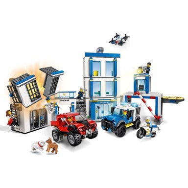 LEGO 60246 City Posterunek policji – zdjęcie