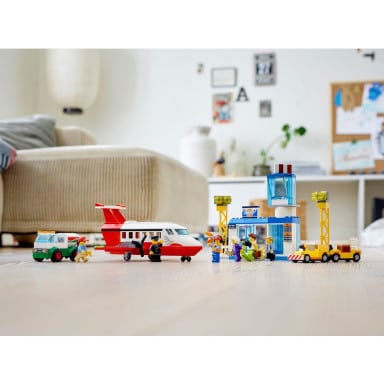 LEGO 60261 City Centralny port lotniczy – zdjęcie