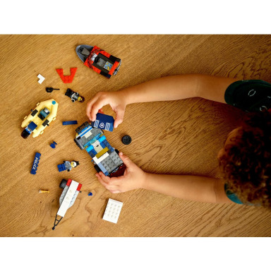 LEGO 60272 City Transport łodzi policji specjalnej – zdjęcie