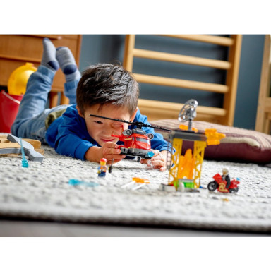 LEGO 60281 City Strażacki helikopter ratunkowy – zdjęcie