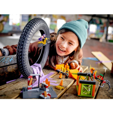 LEGO 60293 City Park kaskaderski – zdjęcie