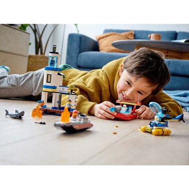 LEGO 60308 City Akcja nadmorskiej policji i strażaków – zdjęcie