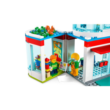 LEGO 60330 City Szpital – zdjęcie