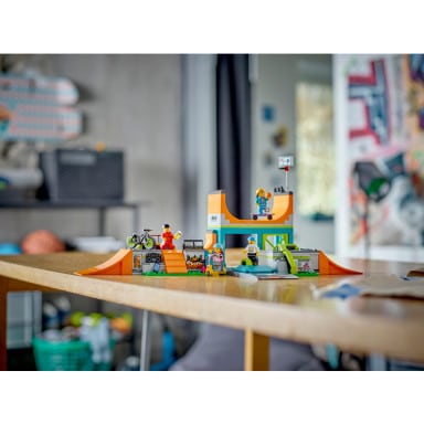 LEGO 60364 City Uliczny skatepark – zdjęcie