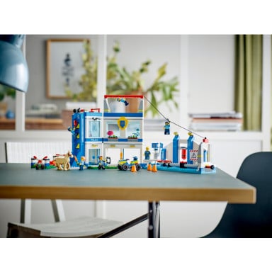 LEGO 60372 City Akademia policyjna – zdjęcie