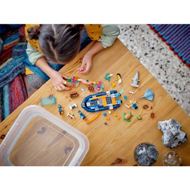 LEGO 60377 City Łódź do nurkowania badacza – zdjęcie