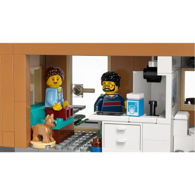 LEGO 60398 City Domek rodzinny i samochód elektryczny – zdjęcie