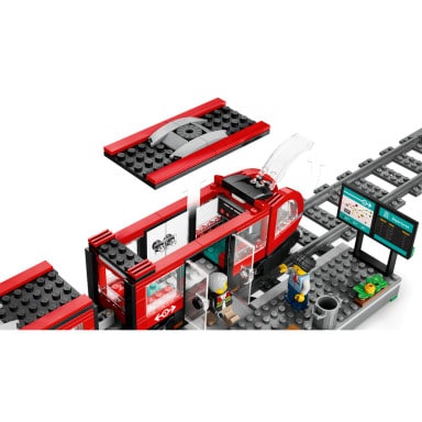 LEGO 60423 City Tramwaj miejski ze stacją – zdjęcie