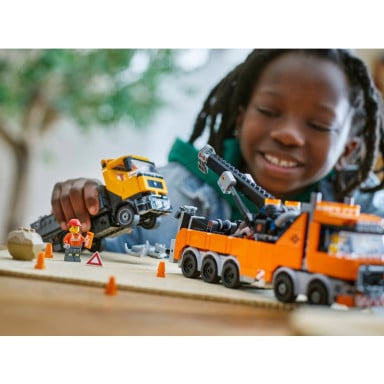 LEGO 60467 City Wóz holowniczy z dźwigiem – zdjęcie