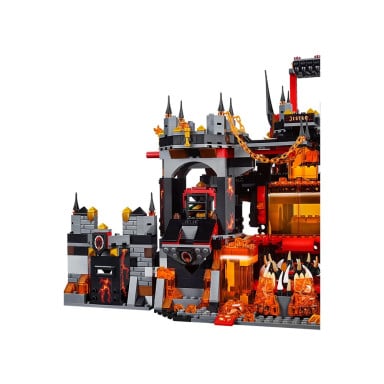 LEGO 70323 Nexo Knights Wulkaniczna kryjówka Jestro – zdjęcie