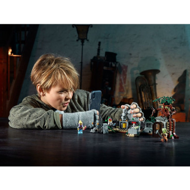 LEGO 70420 Hidden Side Tajemnicze cmentarzysko – zdjęcie