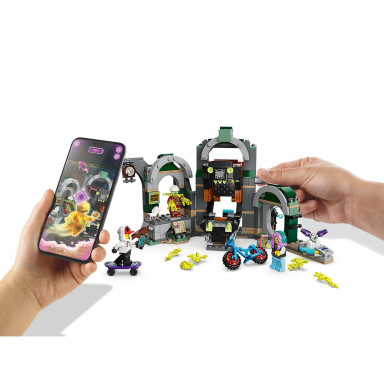 LEGO 70430 Hidden Side Metro w Newbury – zdjęcie