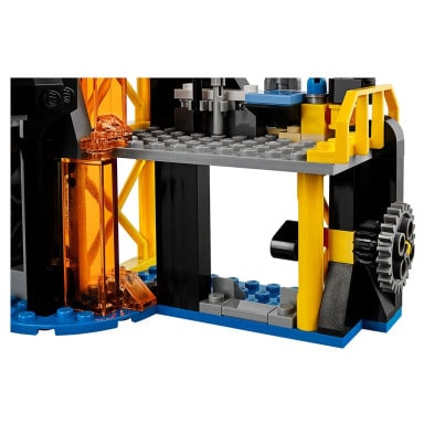 LEGO 70631 Ninjago Movie Wulkaniczna kryjówka Garmadona – zdjęcie