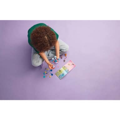LEGO 71490 DREAMZzz Izzie i gamerski Bunchu – zdjęcie