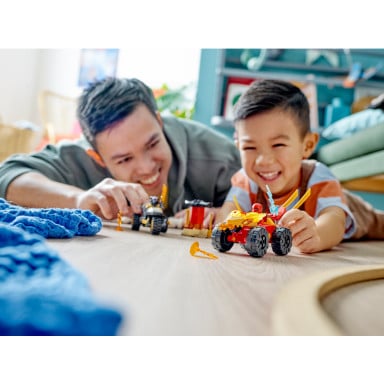 LEGO 71789 NINJAGO Bitwa samochodowo-motocyklowa między Kaiem a Rasem – zdjęcie