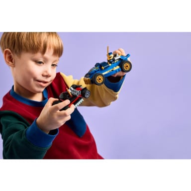 LEGO 71840 NINJAGO Pojedynek wyścigowy Rogue kontra Drix – zdjęcie